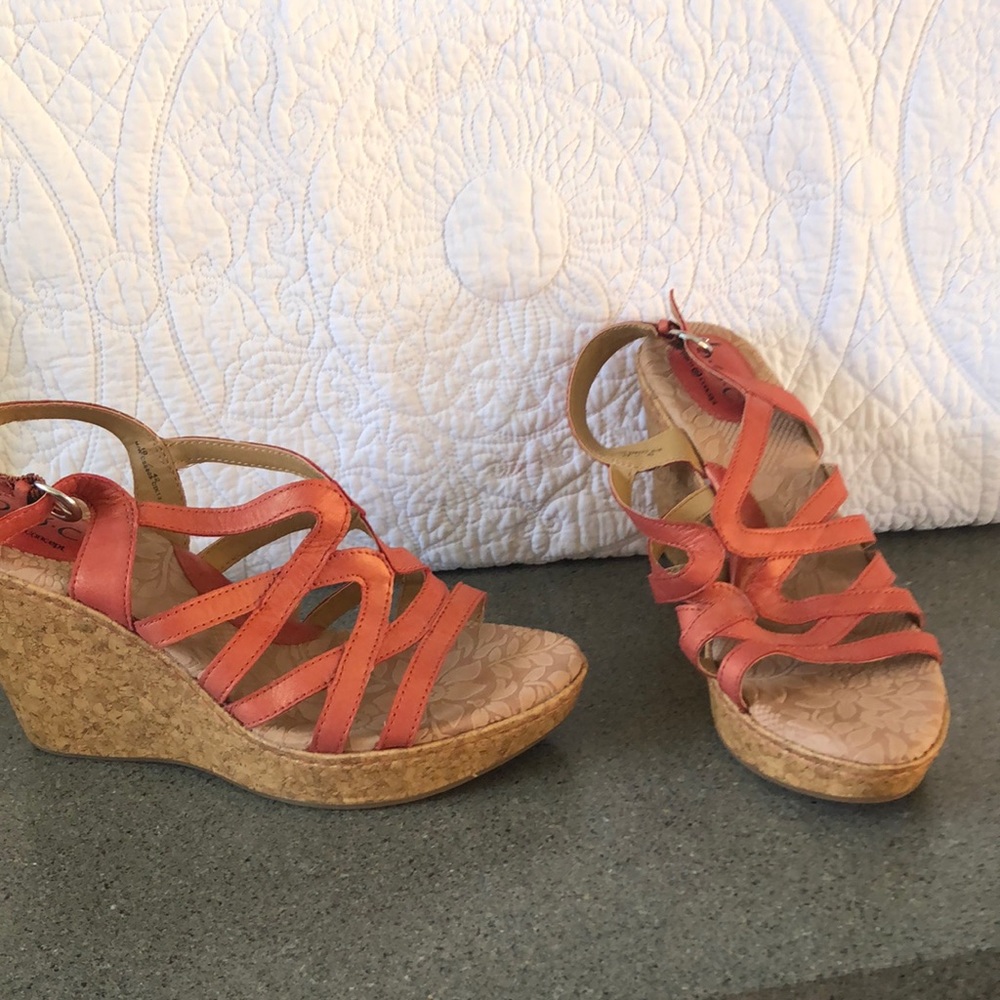 B.o.c. Orange wedge size 10